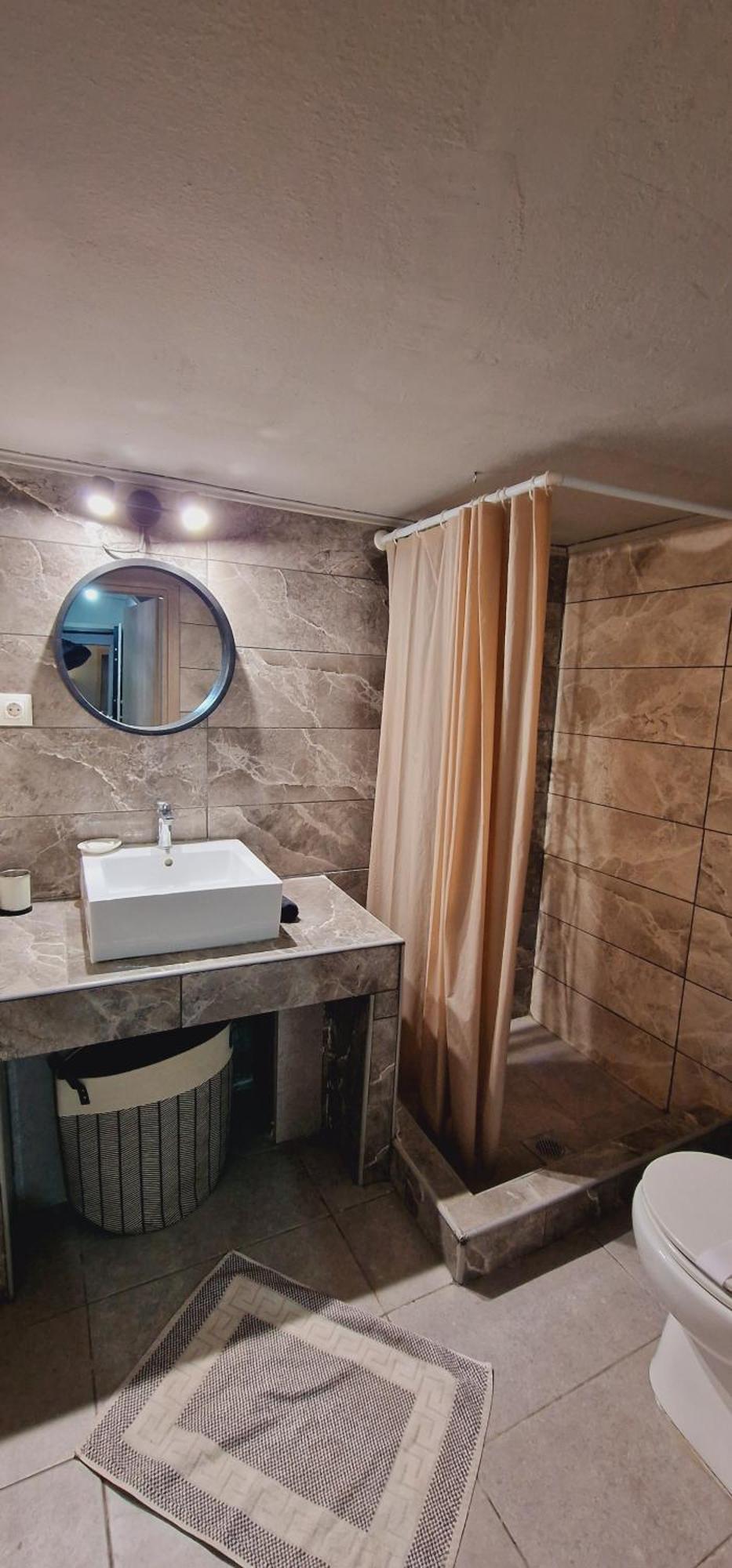 Closer "Egnatia Apartment 3" Tesalonika Bagian luar foto